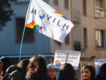 Movilh denunció agresión lesbofóbica contra joven de 20 años en Las Condes