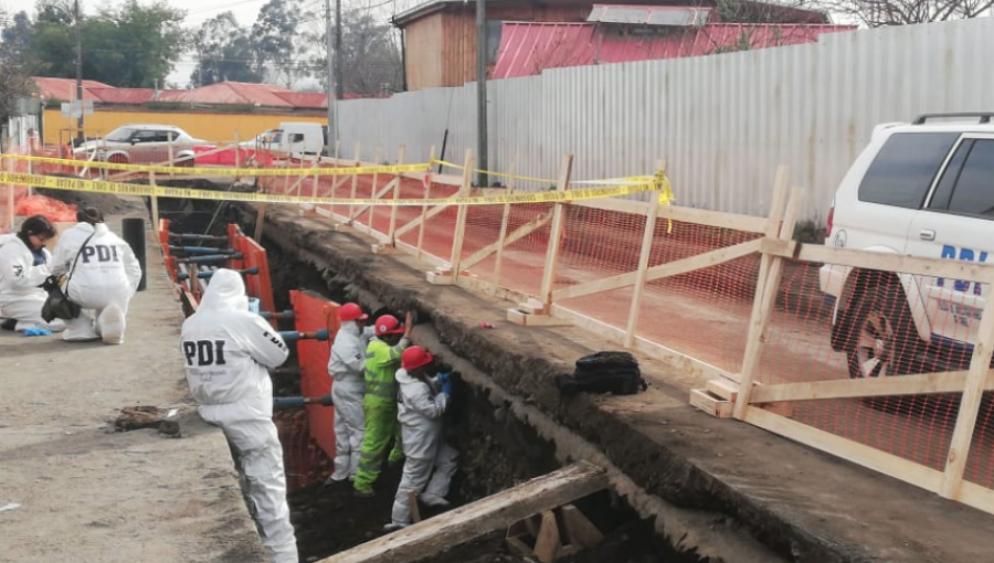 Hallan osamentas humanas de hace un siglo durante excavaciones en Chillán Viejo