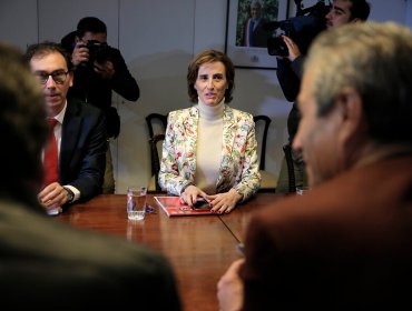 Ministra Cubillos confirmó que propuesta alternativa a profesores se entregará este lunes