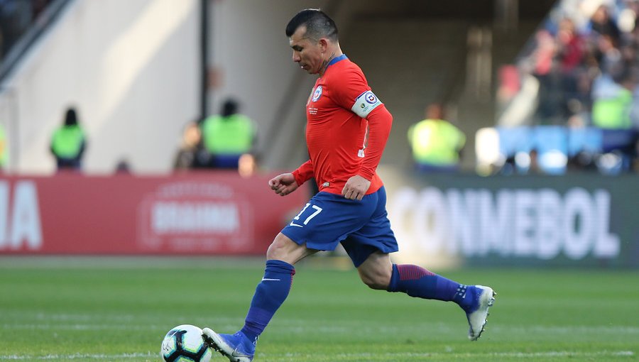 Gary Medel citó a Dalí ante las críticas recibidas por su expulsión contra Argentina