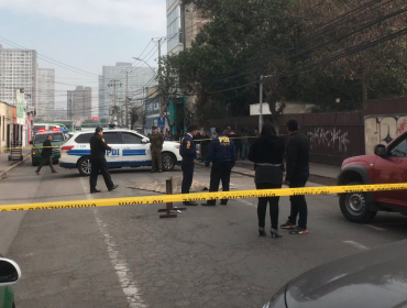 Intento de asalto termina con delincuente muerto en Estación Central: detective lo baleó