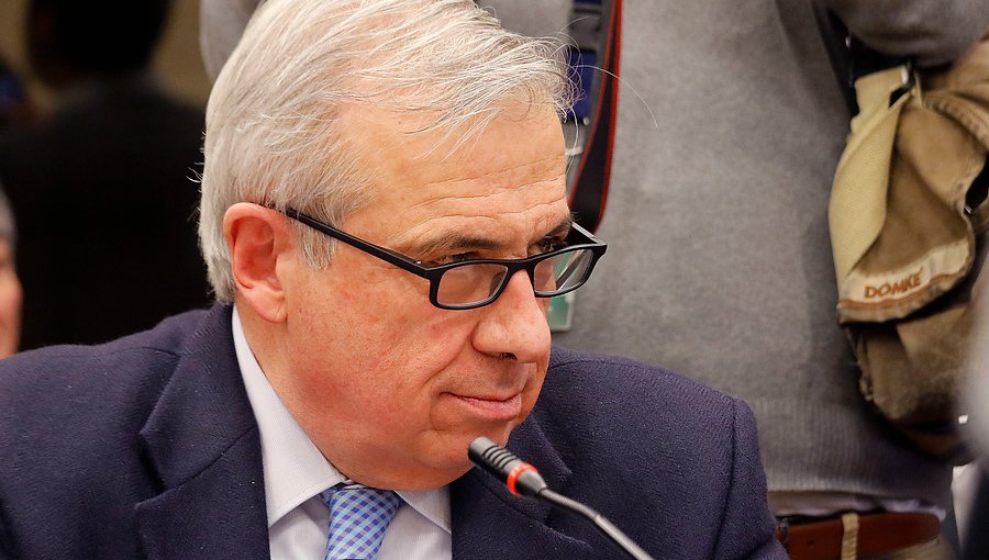 Ministro Mañalich y salida de Luis Castillo: "Para él, la situación era intolerable"
