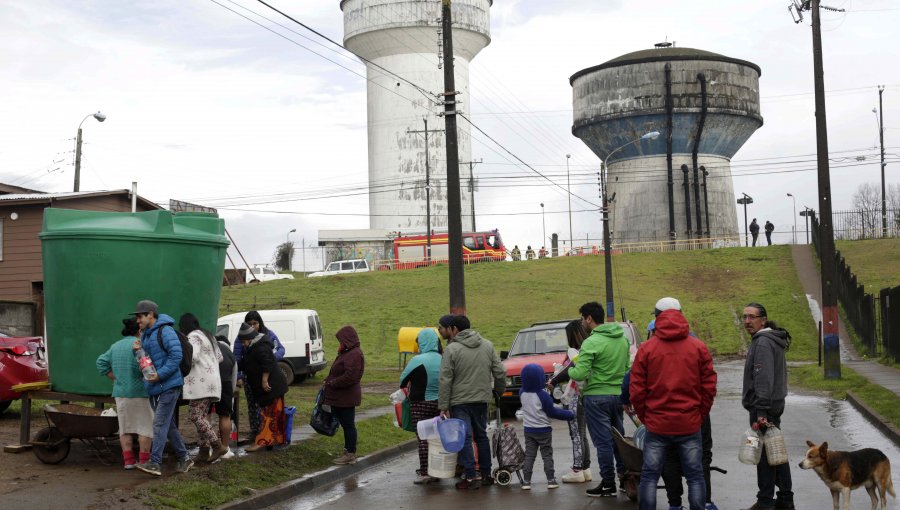 Osorno: Operador dejó abierta llave de petroleo lo que provocó contaminación del agua