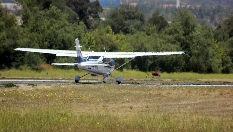 Pasajeros acusan a ATA por vuelos fallidos desde Juan Fernández: aerolínea anunció querellas