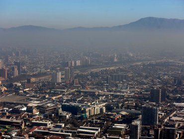 Declararon alerta ambiental para este martes en la región Metropolitana: No hay restricción vehicular