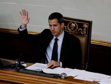 Juan Guaidó convoca a "gran sesión" del Parlamento para hacer "anuncios importantes"