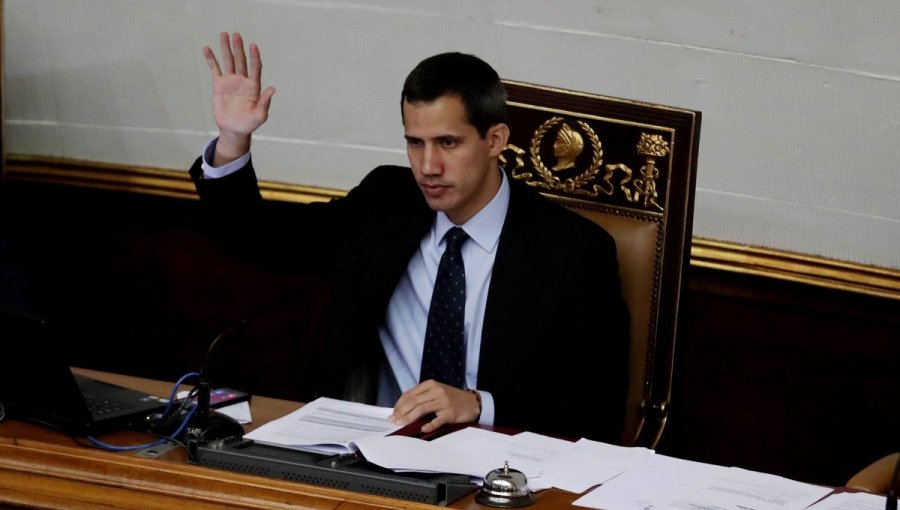 Juan Guaidó convoca a "gran sesión" del Parlamento para hacer "anuncios importantes"