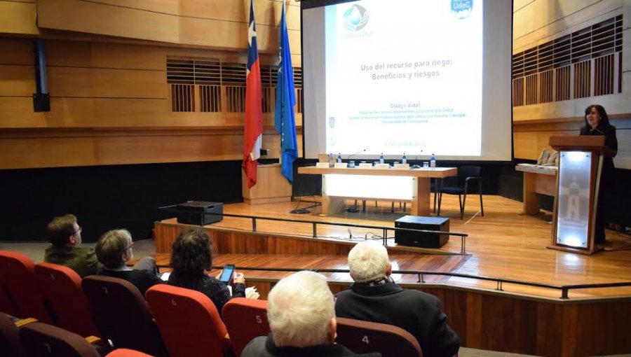 Seminario en la UPLA abordó cómo se deben utilizar las aguas residuales