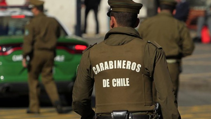 Cinco de los 12 carabineros imputados por apremios ilegítimos quedaron en prisión preventiva