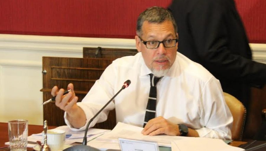 Senador Lagos Weber valoró intención de eliminar fueros parlamentarios e inviolabilidad del cargo