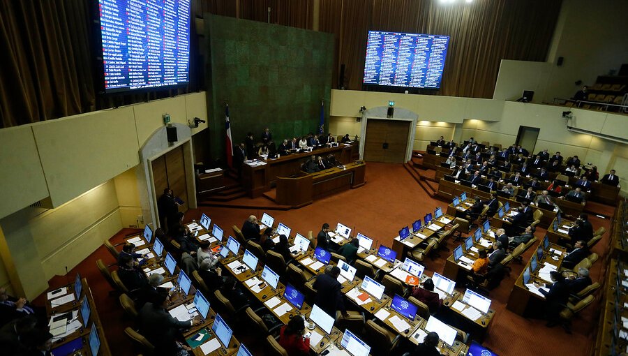Gobierno pretende terminar con el fuero y la inviolabilidad parlamentaria