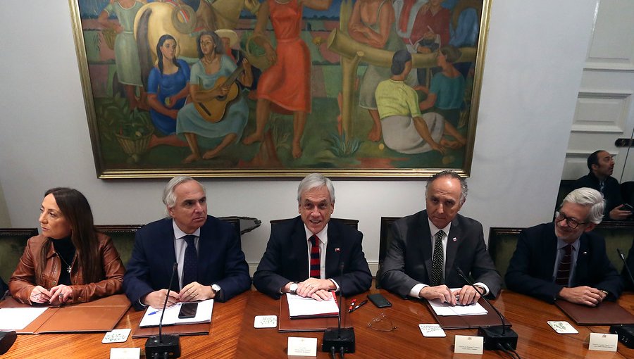 Presidente Piñera encabeza el tercer consejo de gabinete del año en La Moneda