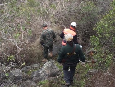 Ruidos extraños desde un cerro de San Antonio moviliza a geólogos de Sernageomin