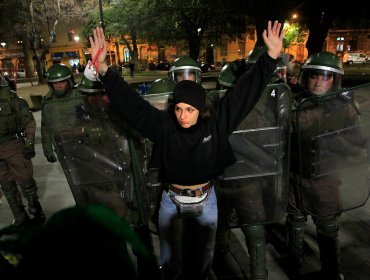 Marcha por el aborto libre en Valparaíso termina con serios incidentes en Av. Pedro Montt