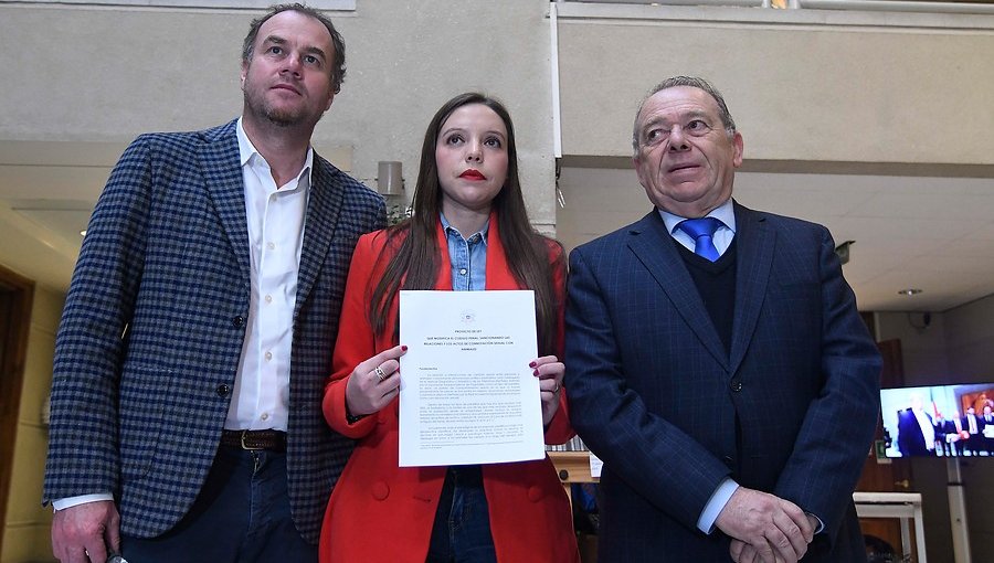 Diputados RN impulsan inédito proyecto que busca crear el delito de zoofilia