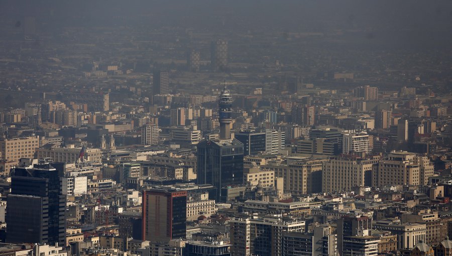 Sigue alerta ambiental este domingo en Región Metropolitana por mala ventilación