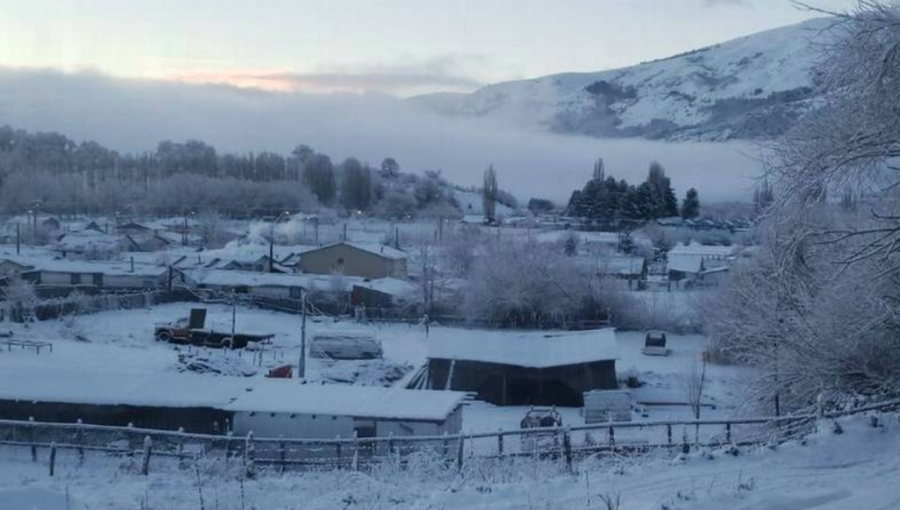 789 personas siguen aisladas en Lonquimay y Curarrehue por intensas nevadas en La Araucanía