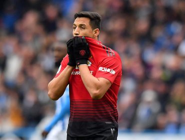 Alexis sumaría dura competencia para ser titular en Manchester United