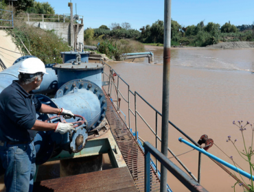 Esval anuncia acciones judiciales por descargas irregulares a planta de tratamiento de Placilla