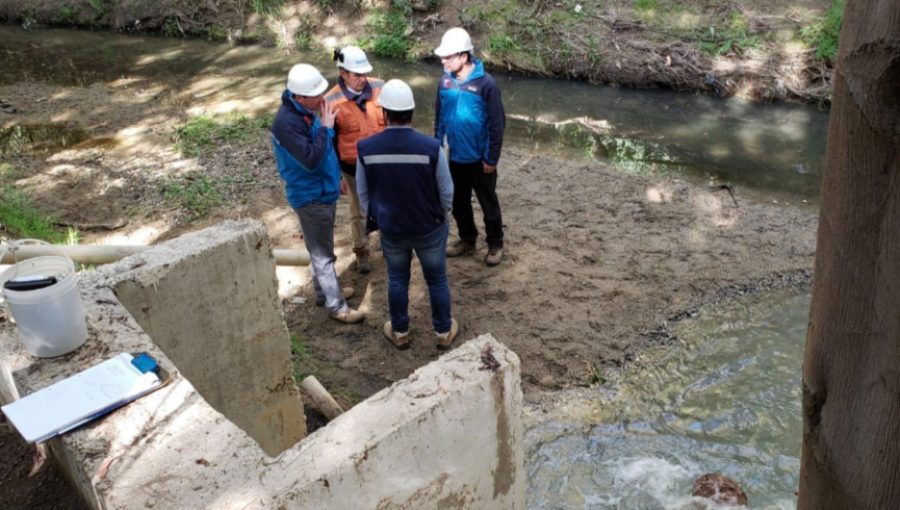 Superintendencia formula cargos contra Esval por derrame de sólidos en el estero de Placilla