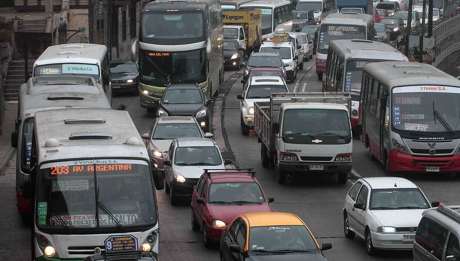 Cores de Valparaíso acudieron a Contraloría para que exija una nueva licitación del Transporte Público