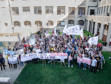 Estudiantes de la U. Santa María mantienen el paro por recalendarización académica