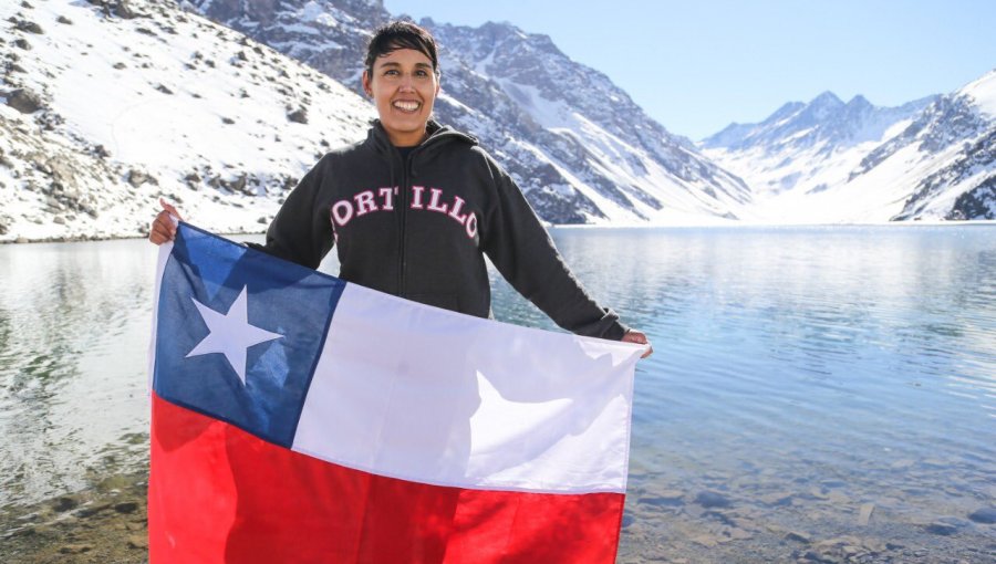 Bárbara Hernández hizo historia al cruzar nadando el Canal de la Mancha