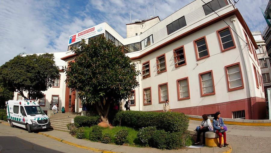 Colegio Médico Valparaíso denunció que "desabastecimiento de medicamentos" en hospitales podría generar una crisis sanitaria