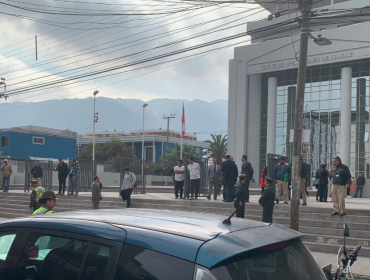 Balacera en las afueras de los tribunales de Iquique deja a un adolescente herido