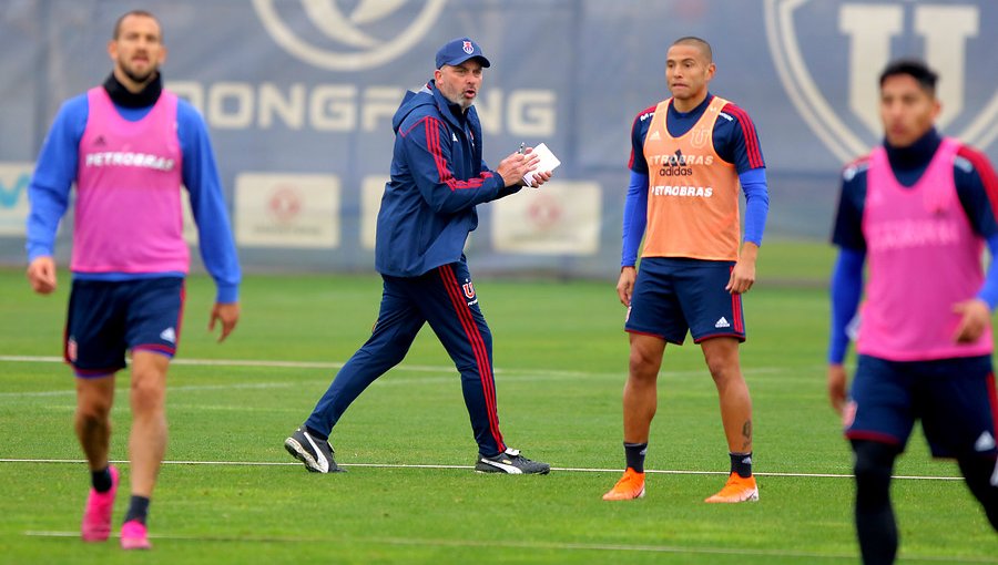 Hernán Caputto paró su primer once como entrenador interino de la U