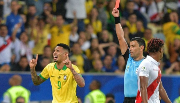 Gabriel Jesús fue suspendido por dos meses tras ser expulsado ante Perú en Copa América