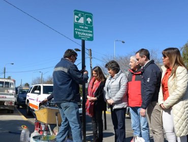 Viña del Mar instala nueva señalética de evacuación en la antesala a simulacro de tsunami