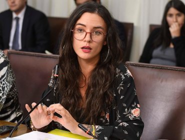 Camila Vallejo tildó de "engañoso" el proyecto de flexibilidad laboral del Gobierno