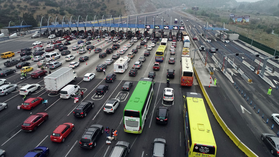 Tránsito de vehículos controlados en plazas de peajes aumentó durante el trimestre abril - junio