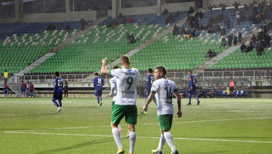 Puerto Montt arrolló a Barnechea y alcanzó a Cobreloa en el liderato de la B