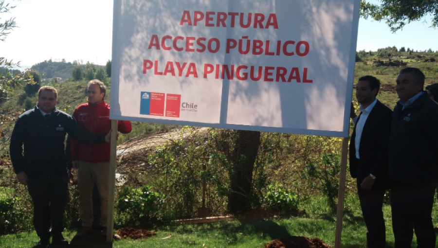 Levantan barrera de la entrada y reabren acceso público a playa de Pingueral, en Tomé