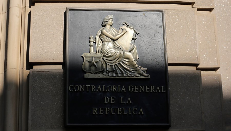 Contraloría objeta a municipio de Quilicura viaje a Cuba y 250 celulares