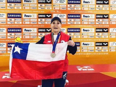 Eliana Busch de 84 años obtuvo medalla de plata en Mundial Master de Natación