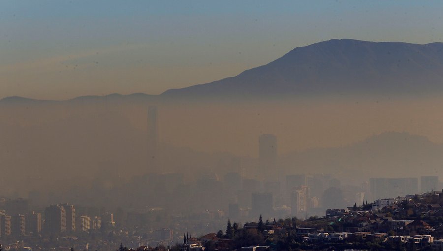 Intendencia declaró preemergencia ambiental para este miércoles en la región Metropolitana