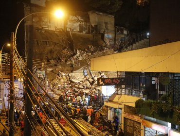 Uno de los menores rescatados tras derrumbe en Valparaíso fue dado de alta