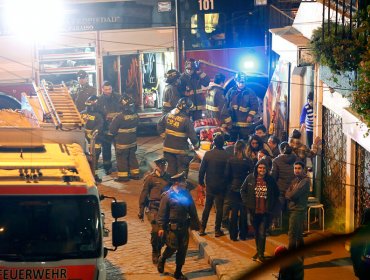 Alcalde Sharp y derrumbe de casa en Valparaíso: "Es un hecho lamentable, extremadamente grave"