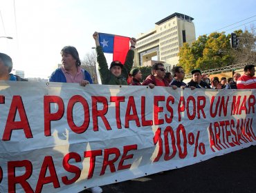 Un millar de pescadores artesanales del país "defienden" la Ley de la Jibia en el Congreso