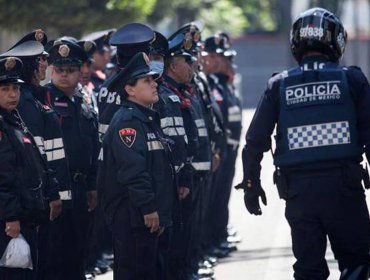 Dan de baja a seis policías de Ciudad de México acusados de la violación a una menor de edad