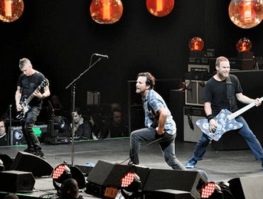 ¿Pearl Jam en Quilicura? Banda cometió un fail geográfico que vincula a Chile