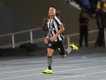 Botafogo estaría dispuesto a negociar con Colo-Colo por Leonardo Valencia