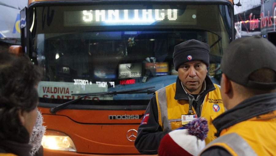 Chofer de bus detenido con alcohol en su sangre: dijo que había tomado Listerine