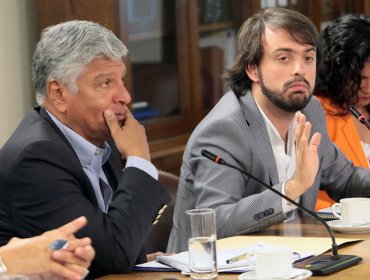 Ex alcalde Jorge Castro discrepa totalmente con Sharp por número de casas con riesgo de derrumbe en Valparaíso