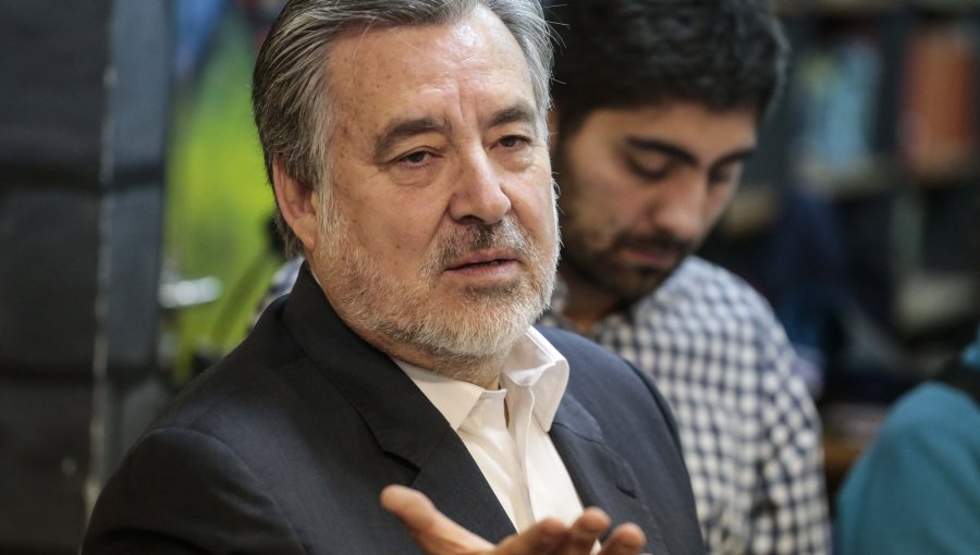 Guillier: “Si no nos ponemos de acuerdo, vamos a perder las próximas elecciones”
