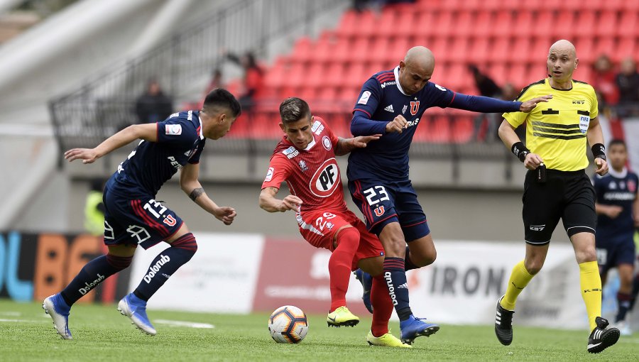 Unión La Calera y Universidad de Chile empatan en entretenido partido donde De Paul fue la figura