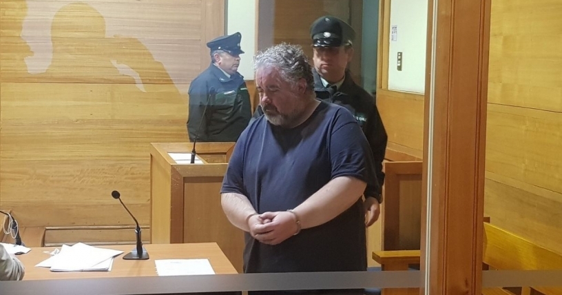 Gobierno ordena la expulsión del turista alemán conocido como "el rey del perro muerto"